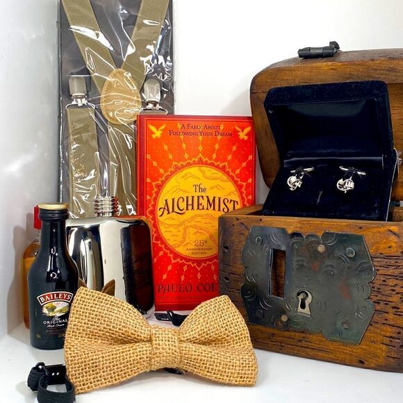 New Groomsmen Kits  (Lot of 4) - Picture 1 of 16
